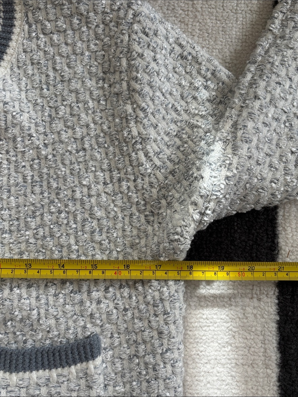 Chunky Cropped Blazer Cardigan Metal Buttons in Light Blue and White Like New - Picture 14 of 15